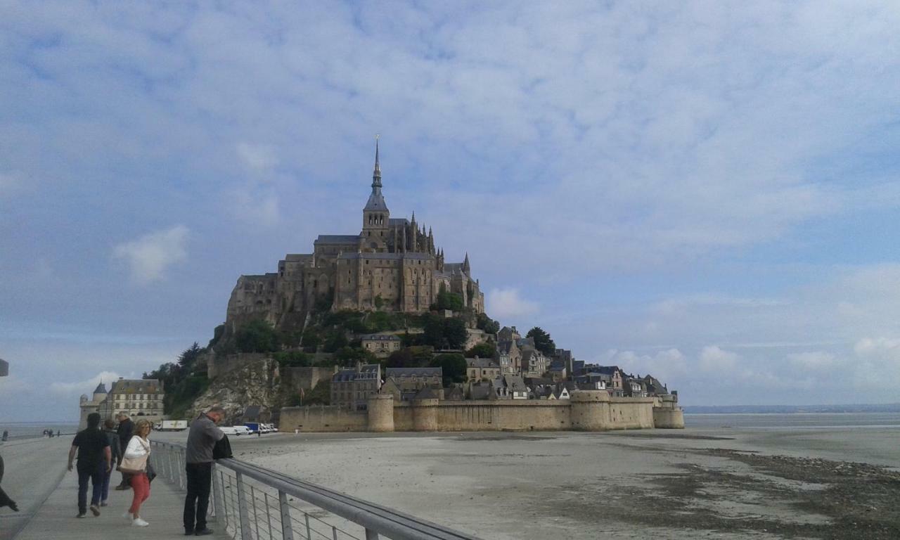 La Gerbaudiere Chambres&Table D Hotes Proche Mont Saint Michel Cuisine Maison Notre-Dame-du-Touchet Εξωτερικό φωτογραφία
